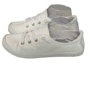 Jellypop White Canvas Slip On Sneakers Women's Lace Up Comfort Shoes